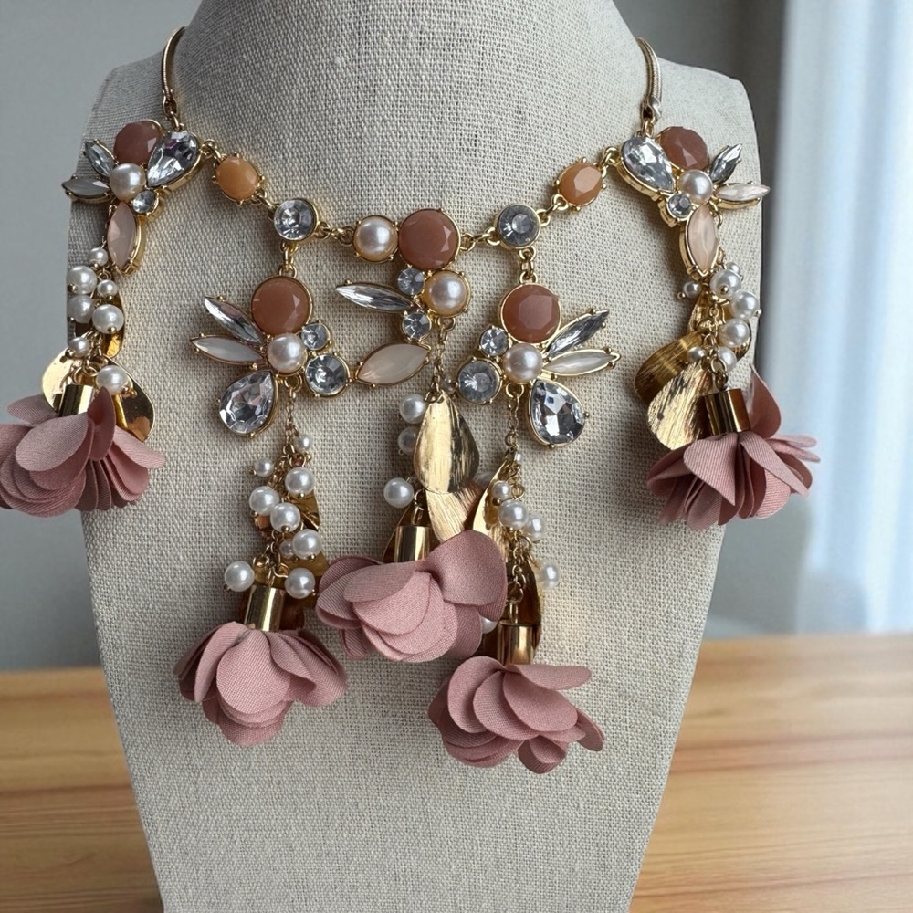 INC Floral Mixed Media Chunky & Bold Gold Tone Statement Necklace Bohemian